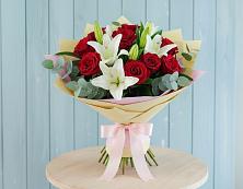 Букет цветов из:  Лилии и Розы #REPLACE_PRED# Дубне