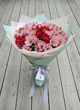 Букет цветов из:  Альстромерии в Дубне