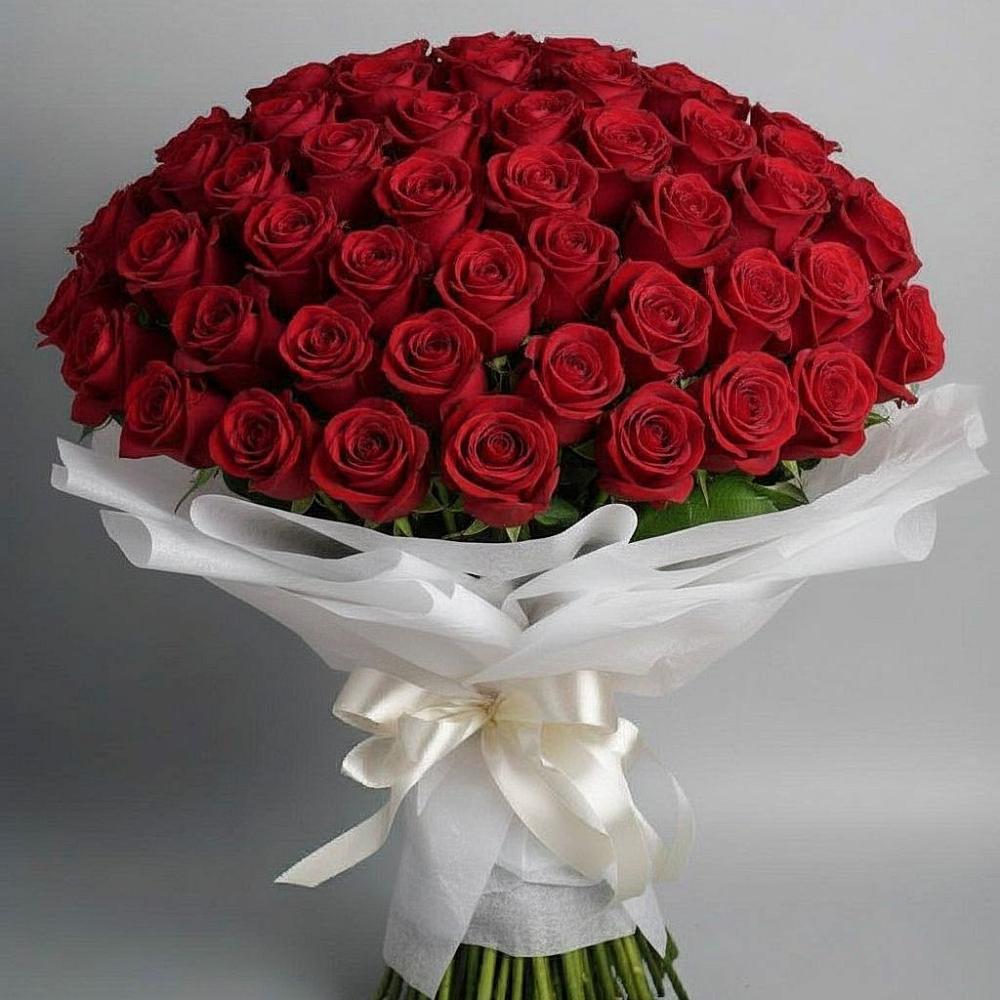 Букет 101 Красная роза Блэк Мэджик в Дубне