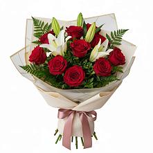 Букет цветов из:  Лилии и Розы в Дубне