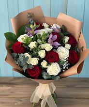 Букет цветов из:  Розы и Альстромерии в Дубне