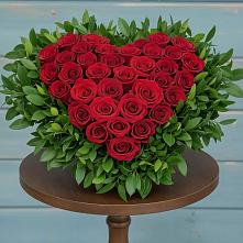 Цветочная композиция из Розы в виде сердца в Дубне