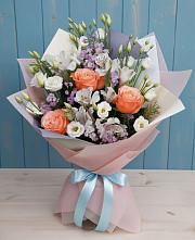 Букет цветов из:  Лизиантусы, Розы, Альстромерии и Гипсофила #REPLACE_PRED# Дубне