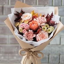 Букет цветов из:  Гвоздики, Хризантемы и Розы в Дубне