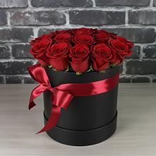 Цветочная композиция из Розы в шляпной коробке в Дубне