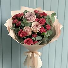 Букет цветов из:  Гвоздики и Розы в Дубне