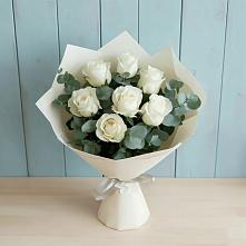 Букет Белые розы в Эвкалипте в Дубне