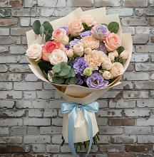 Букет цветов из:  Розы, Лизиантусы и Гвоздики #REPLACE_PRED# Дубне