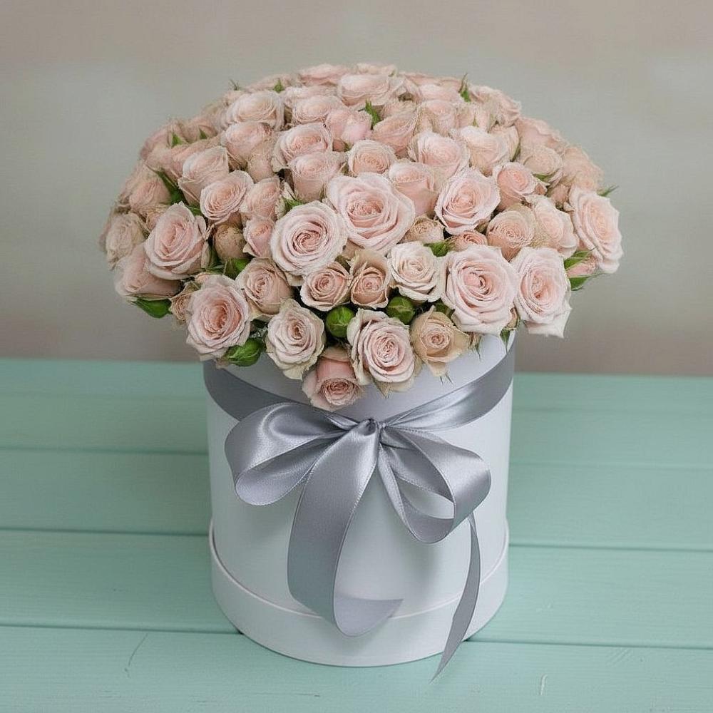 Цветочная композиция из Розы в шляпной коробке в Дубне